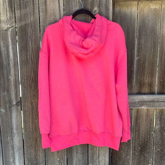 ๐ Nike Pink Pullover Hoodie - Picture 2 of 5